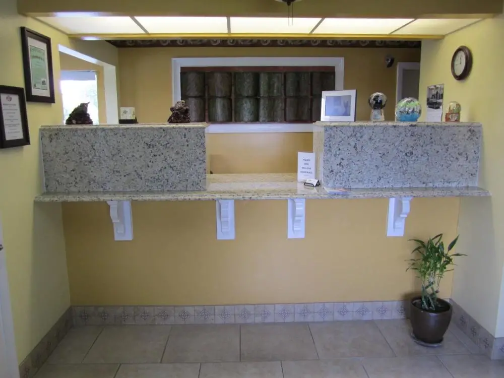 Western Inn & Suites 5